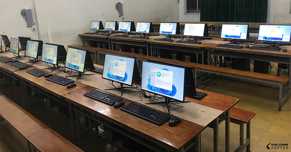 du-an-cung-cap-lap-dat-hon-100-bo-pc-tai-truong-trung-cap-ky-thuat-nghiep-vu-ton-duc-thang-01